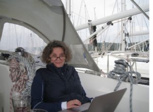 Елена Юлова
